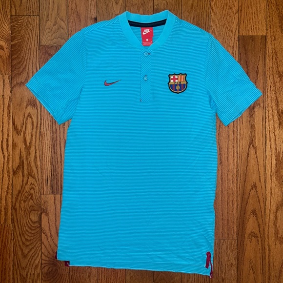 FC Barcelona Nike Button Shirt Size Small - Picture 1 of 3